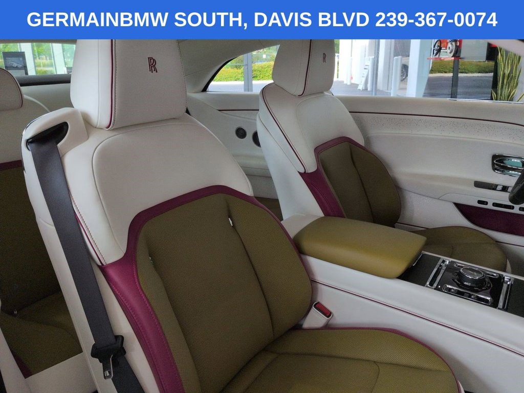 Used 2024 Rolls-Royce Spectre w/ Spectre Launch Package AWD/4WD image 17