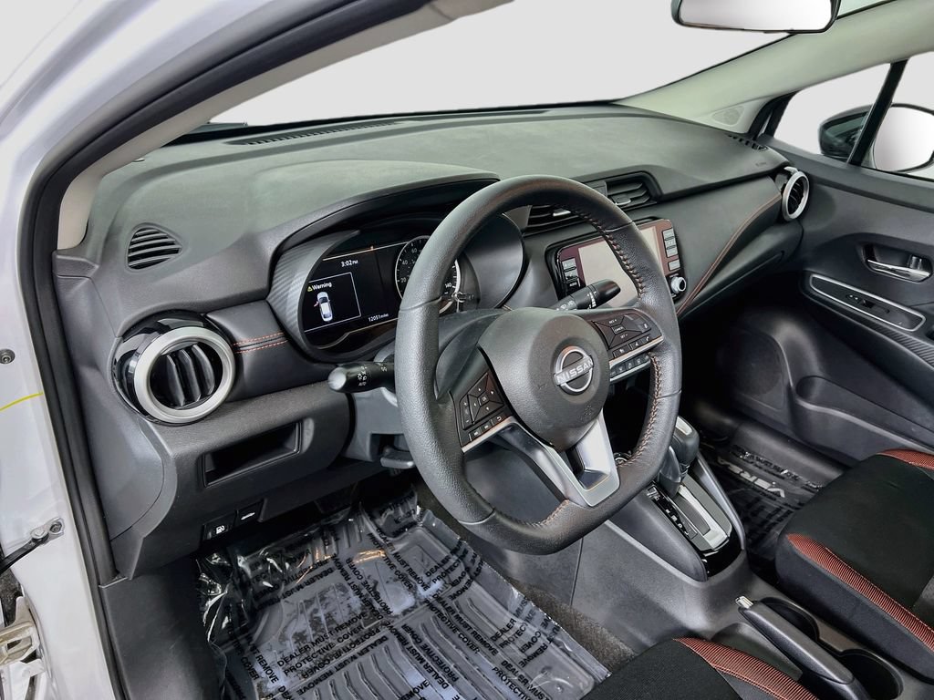 Used 2025 Nissan Versa SR w/ Trunk Package FWD image 9