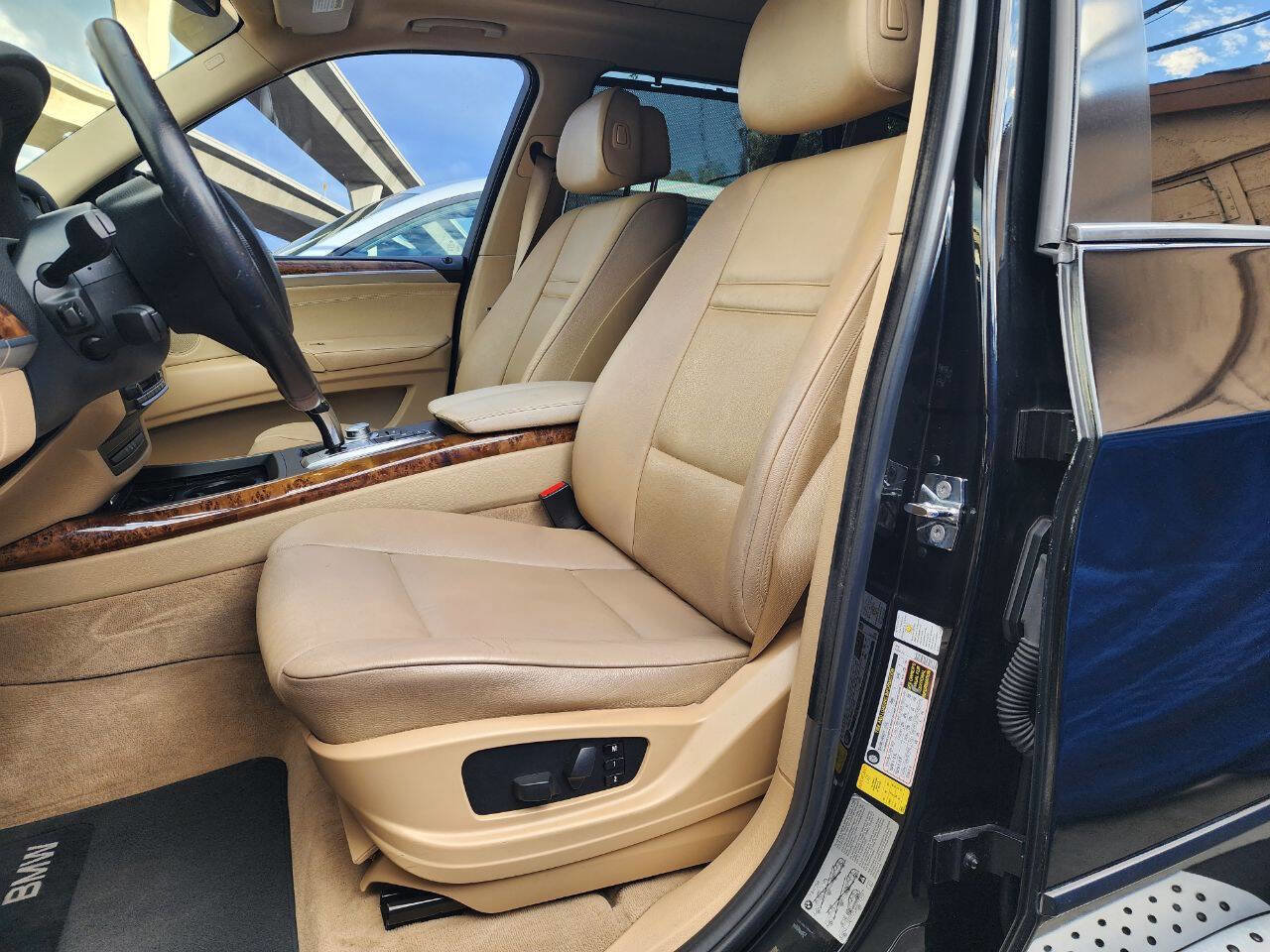 Used 2008 BMW X5 3.0si image 31