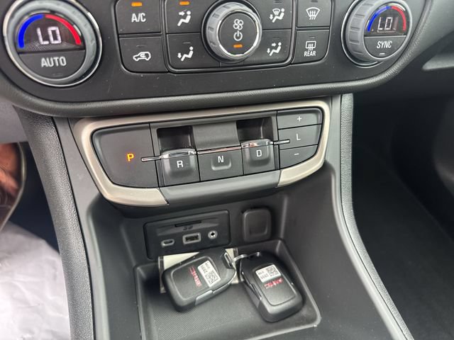 Used 2023 GMC Terrain Denali AWD/4WD image 16