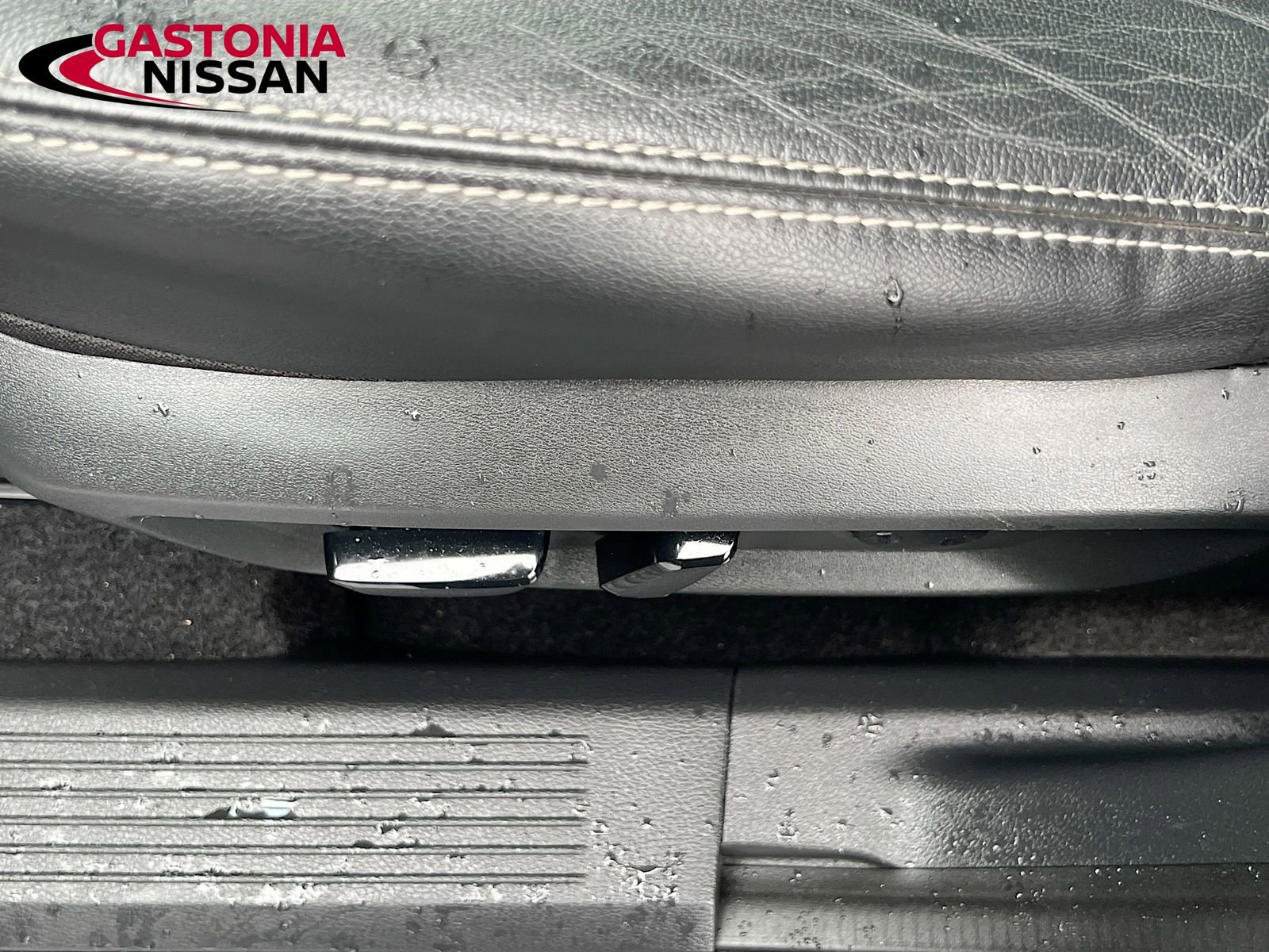 Used 2021 Nissan Rogue SL image 25