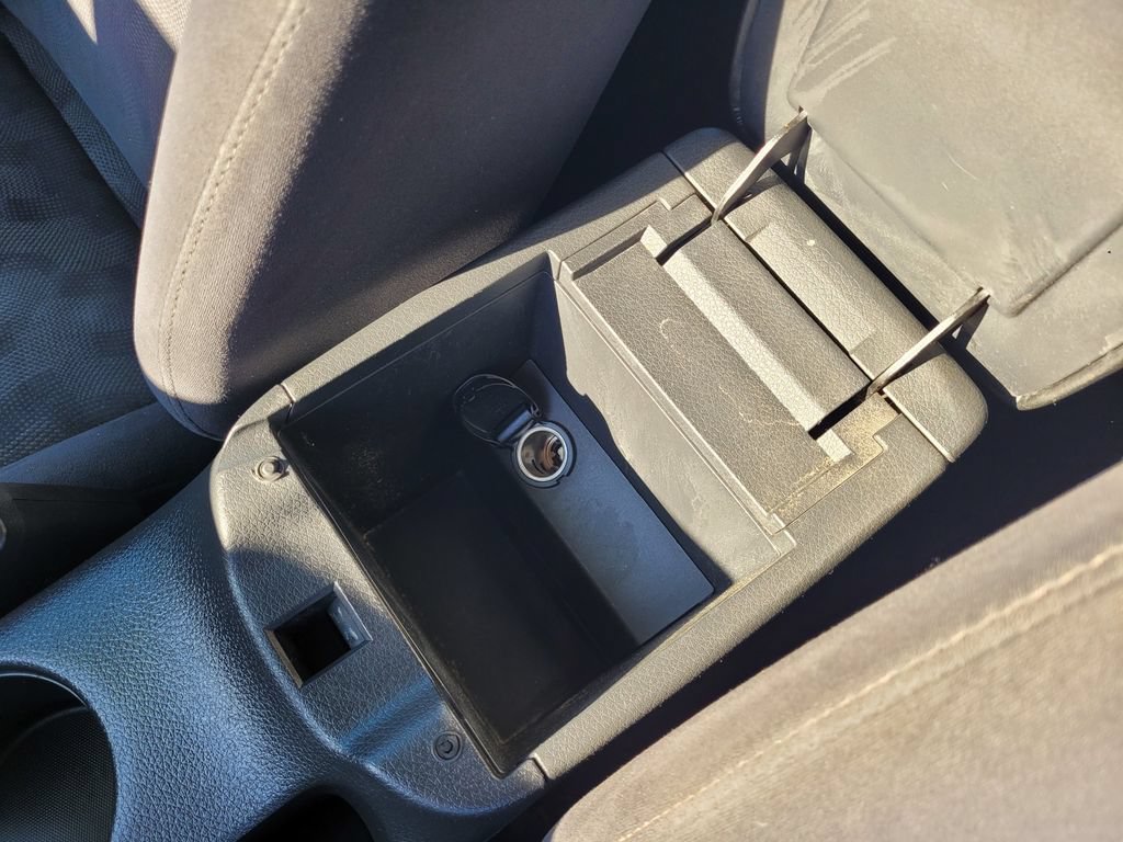 Used 2013 Nissan Sentra SV FWD image 24