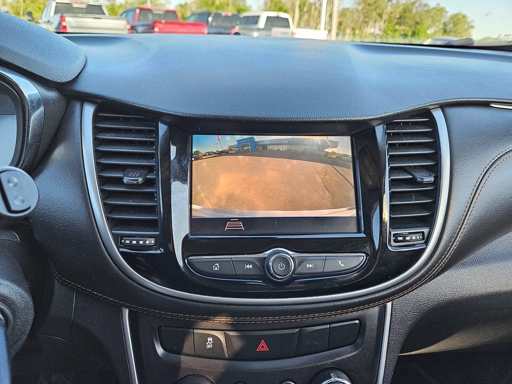 Used 2022 Chevrolet Trax LS w/ Tint and Cruise Package AWD/4WD image 15