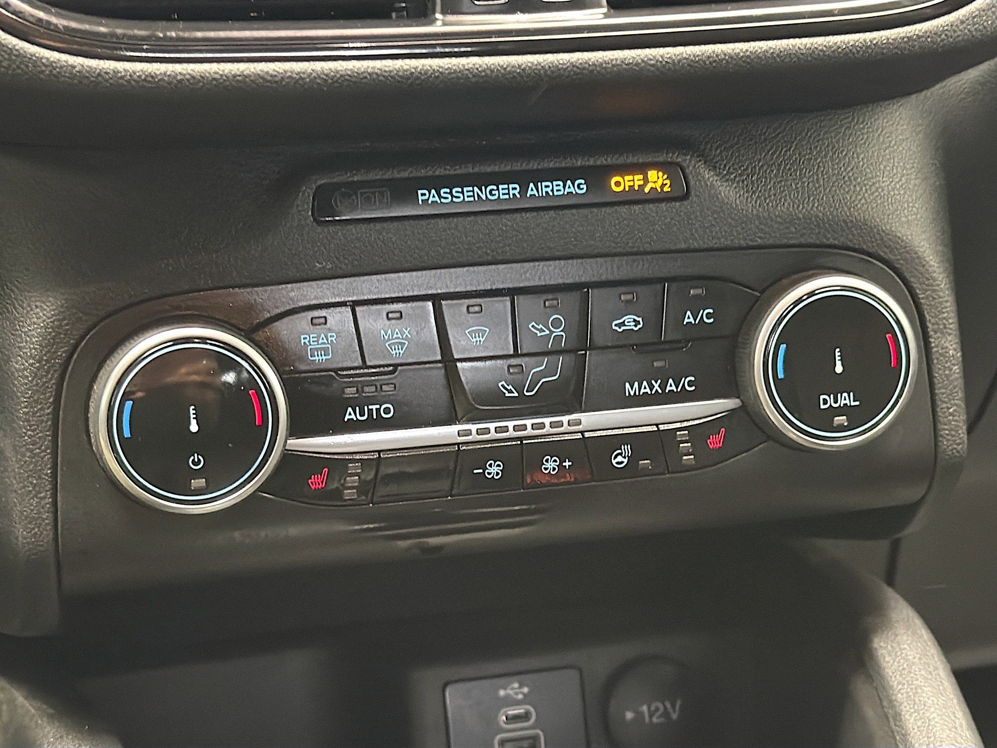 Used 2024 Ford Escape ST-Line image 10