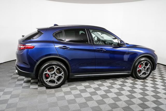 Used 2018 Alfa Romeo Stelvio Sport w/ Quick Order Package 22J Sport image 27