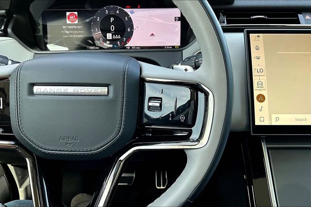 Used 2025 Land Rover Range Rover Velar Dynamic SE AWD/4WD image 12