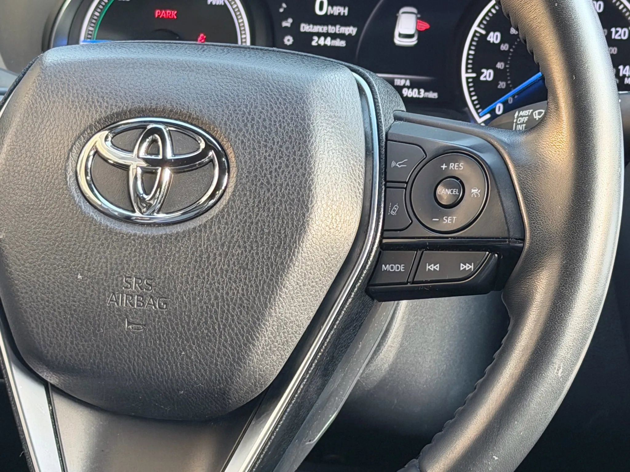 Used 2023 Toyota Venza XLE AWD/4WD image 18