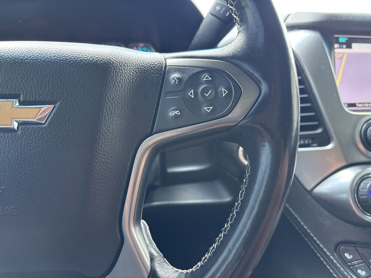 Used 2019 Chevrolet Suburban Premier RWD image 28