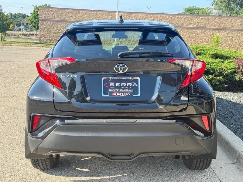 Used 2021 Toyota C-HR LE FWD image 3