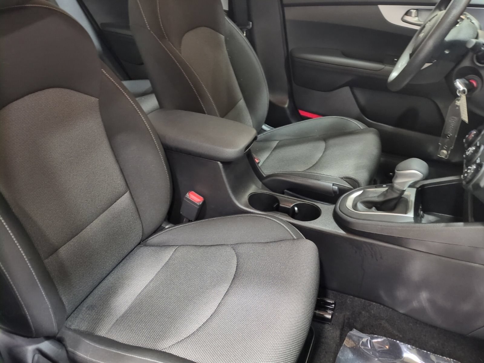 Certified 2024 Kia Forte LXS w/ LXS Technology Package FWD image 10