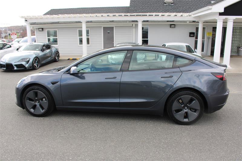Used 2023 Tesla Model 3 Standard Range image 5