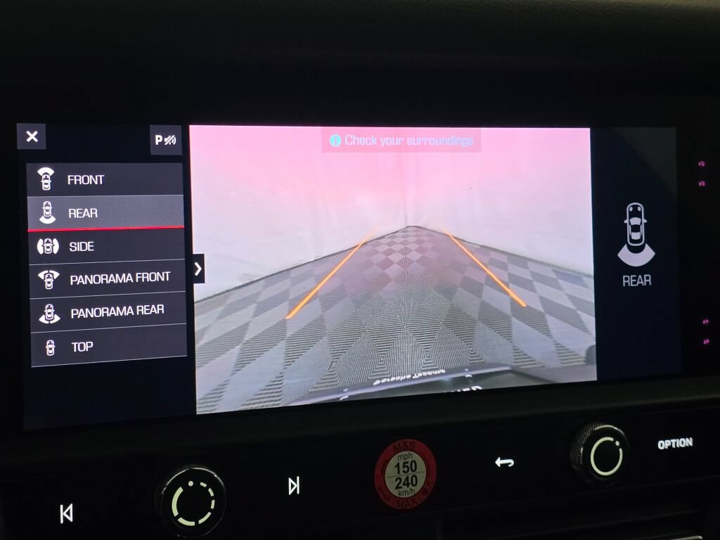 Certified 2024 Porsche Macan AWD/4WD image 40