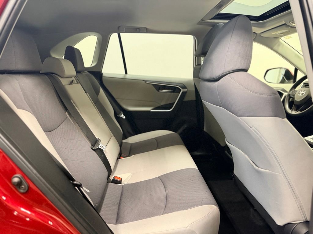 Used 2020 Toyota RAV4 XLE w/ Convenience Package AWD/4WD image 20
