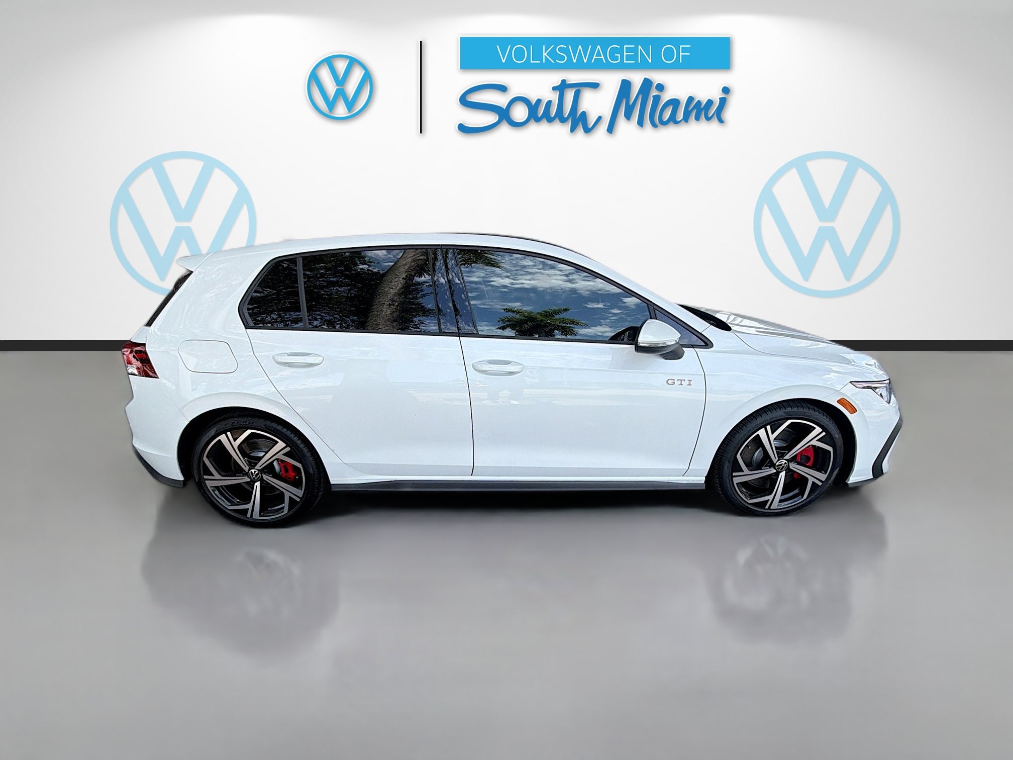 New 2026 Volkswagen GTI SE FWD image 8