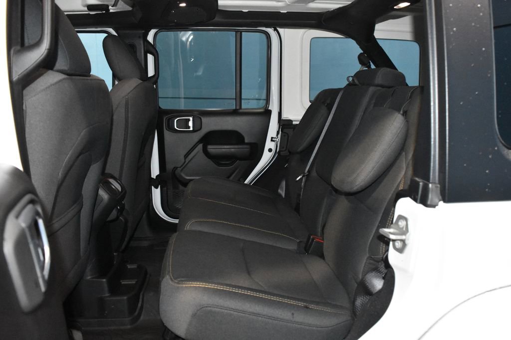 Used 2024 Jeep Wrangler Unlimited w/ Convenience Group image 19