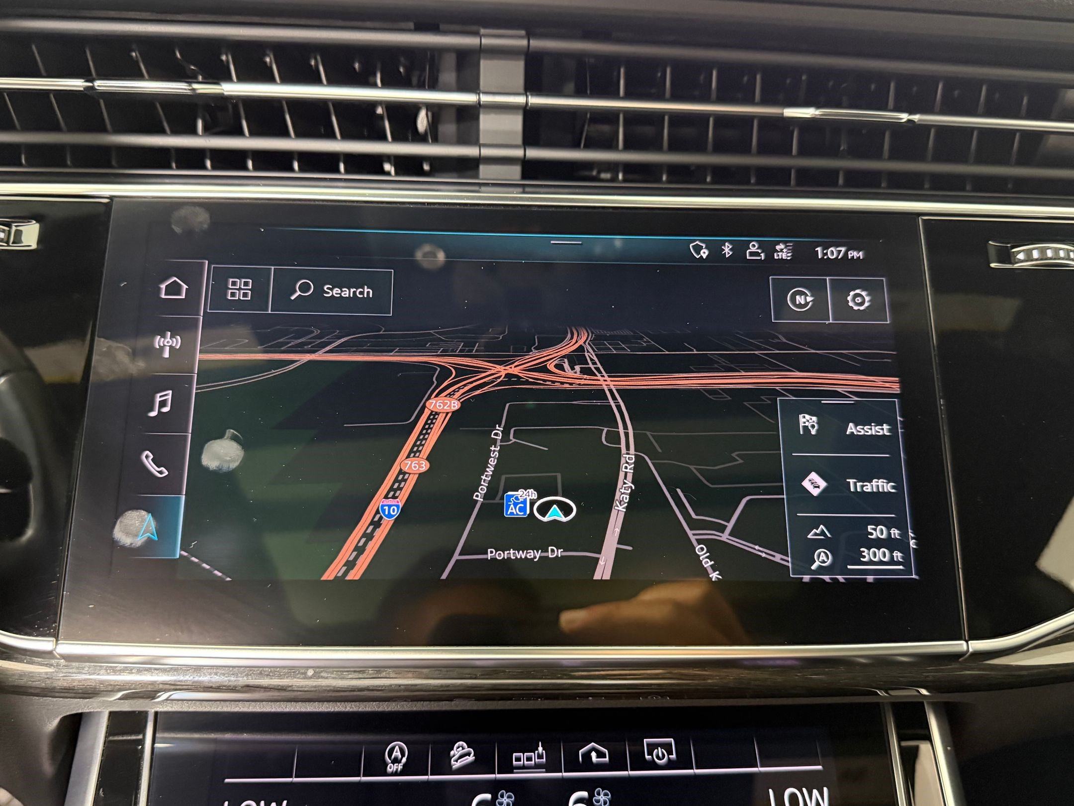 Used 2020 Audi Q8 Premium Plus w/ Premium Plus Package AWD/4WD image 15