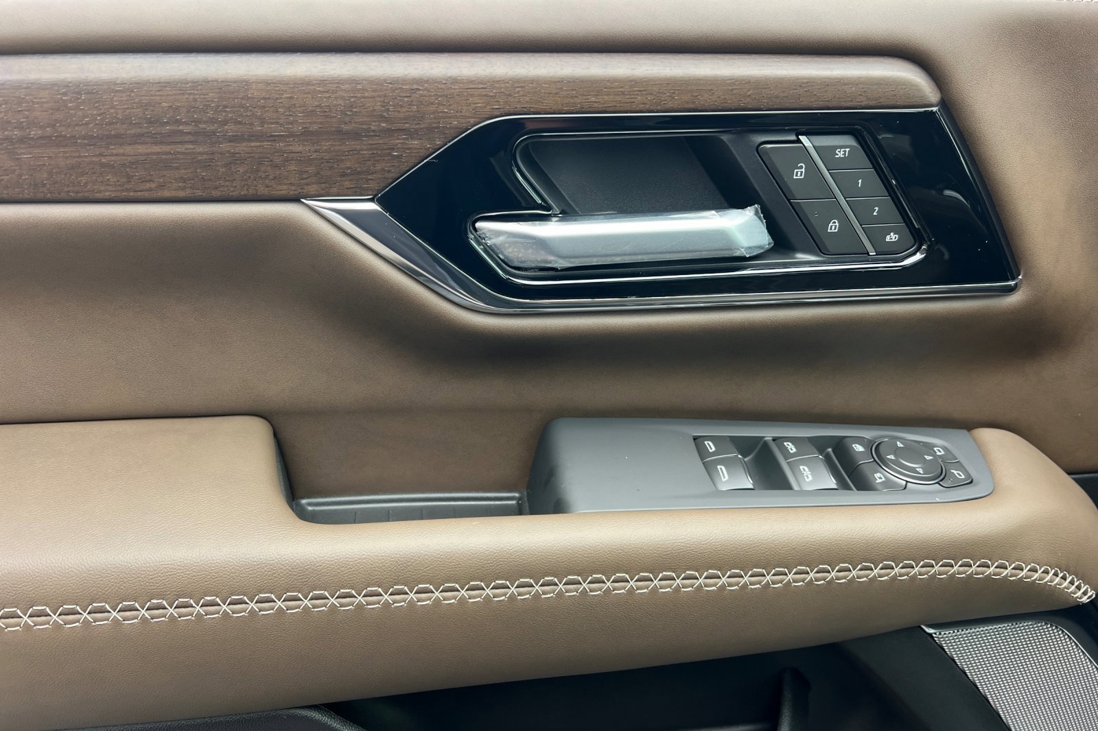 New 2026 GMC Yukon Denali Ultimate image 9