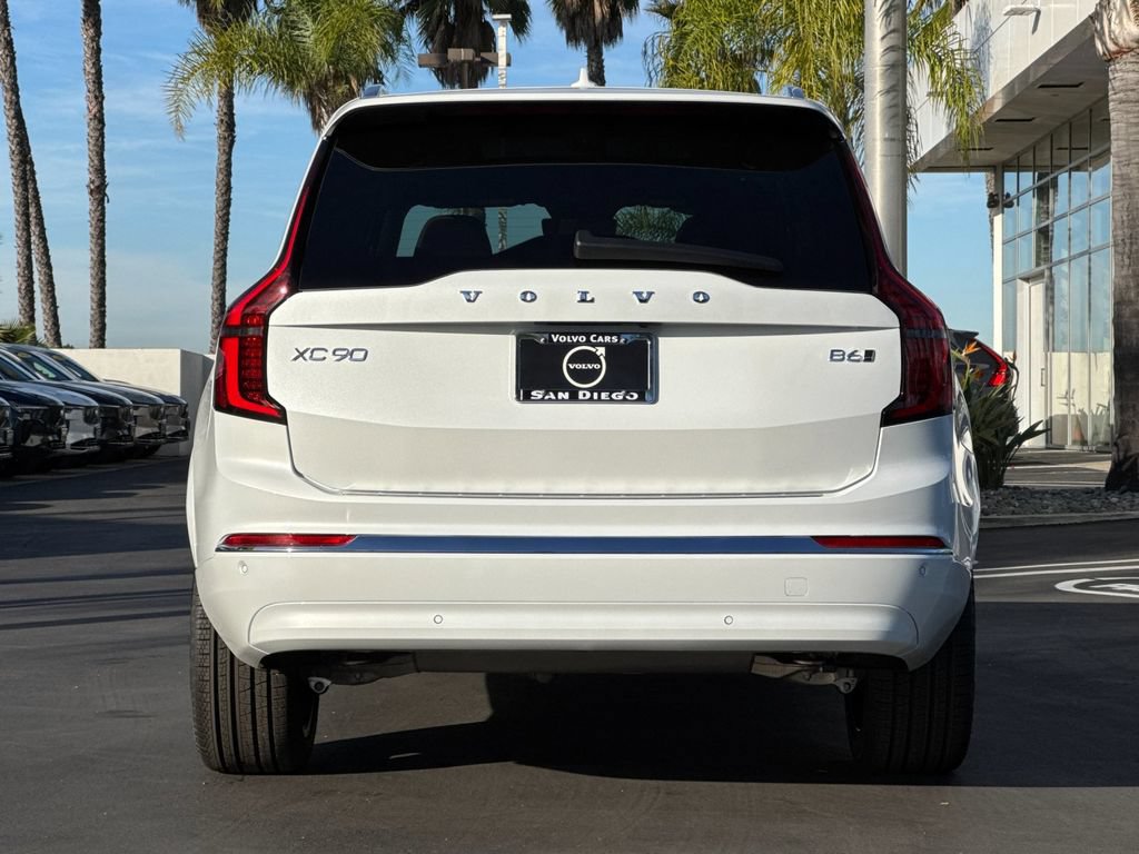 New 2026 Volvo XC90 B6 Plus w/ Protection Package Premier AWD/4WD image 4