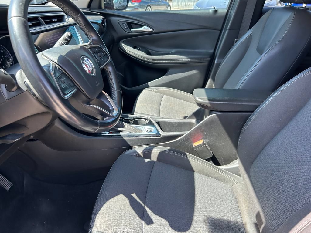 Used 2020 Buick Encore GX Select w/ Sport Touring Package FWD image 11