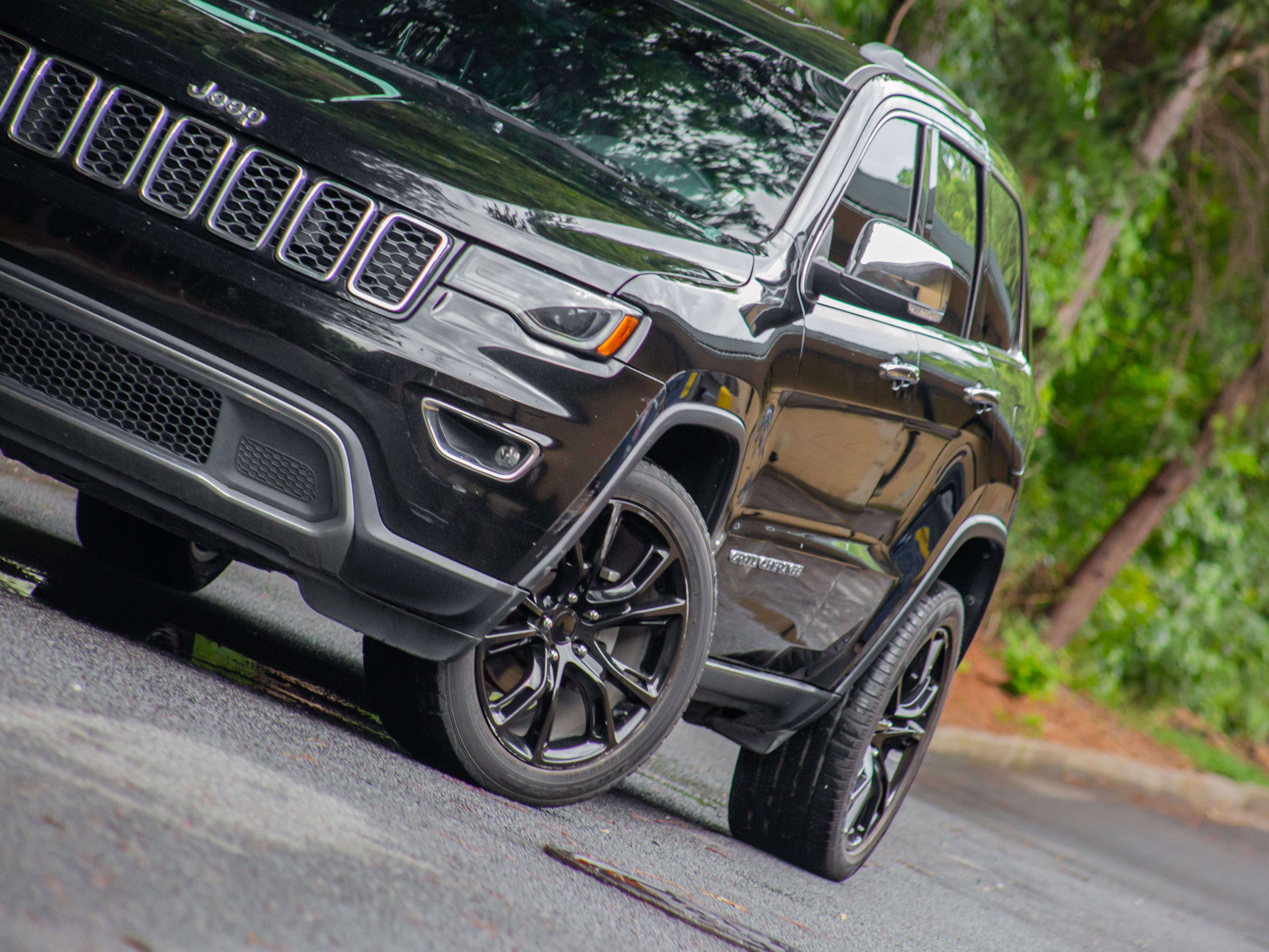 Used 2019 Jeep Grand Cherokee Limited w/ Luxury Group II image 29