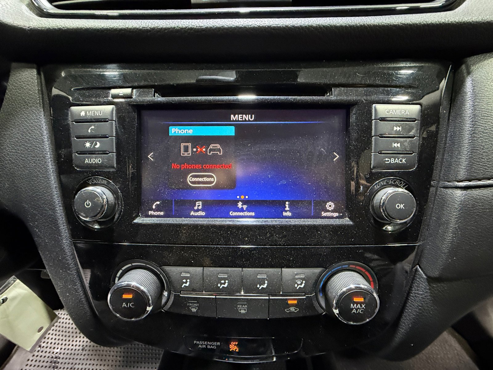 Used 2019 Nissan Rogue S FWD image 28