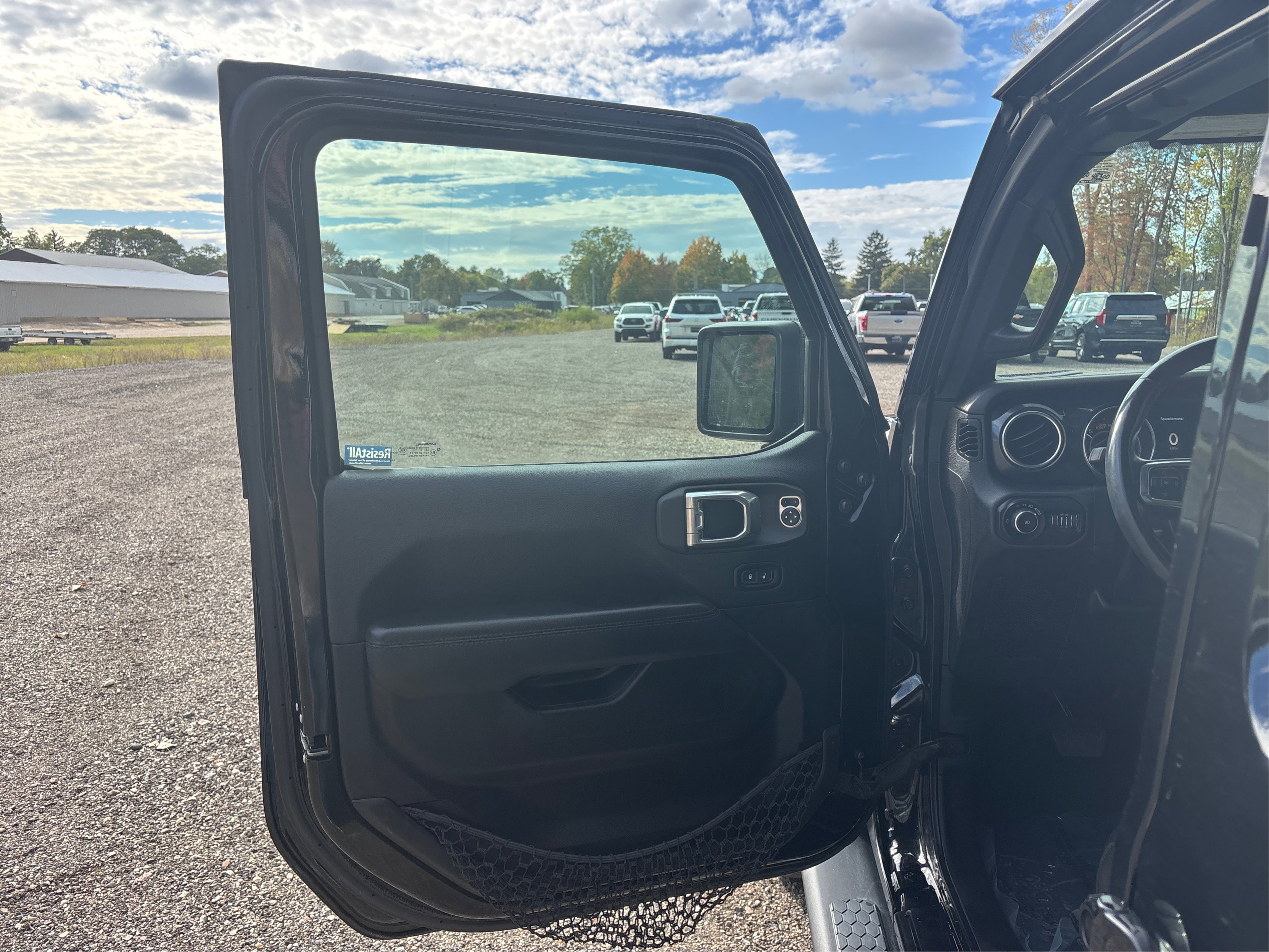 Used 2021 Jeep Wrangler Unlimited Sahara image 23