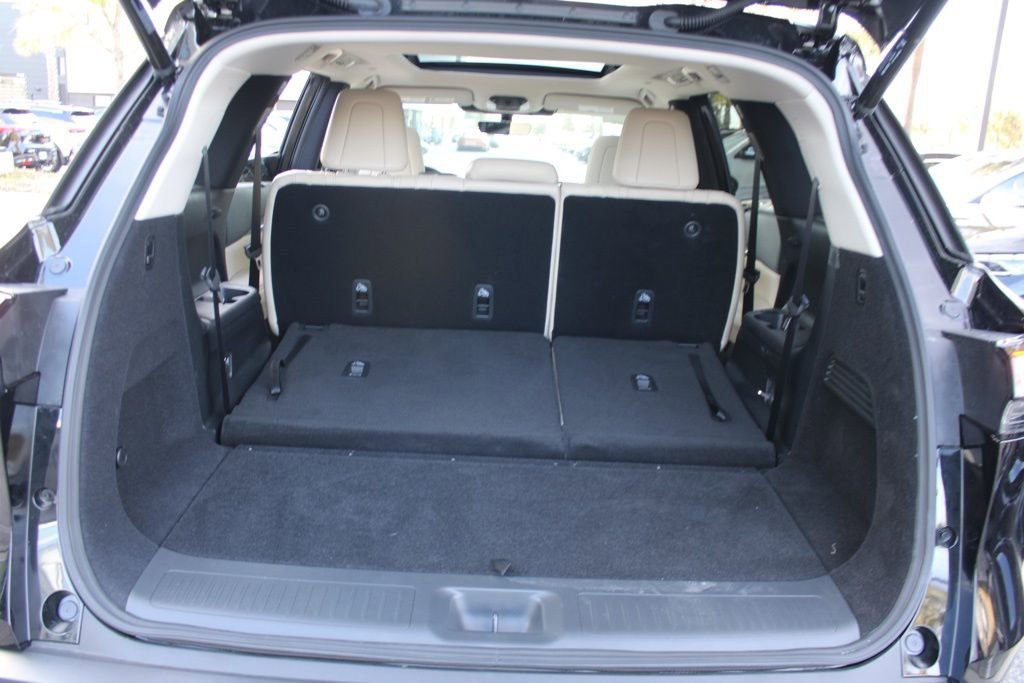 Certified 2025 INFINITI QX60 Luxe AWD/4WD image 36