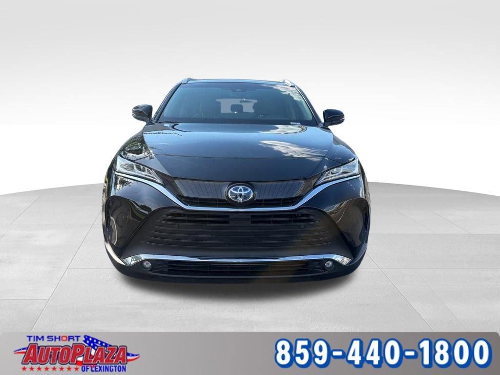 Used 2024 Toyota Venza XLE AWD/4WD image 12