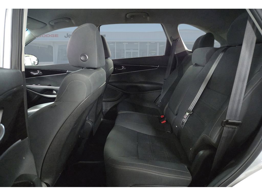 Used 2020 Kia Sorento L image 26