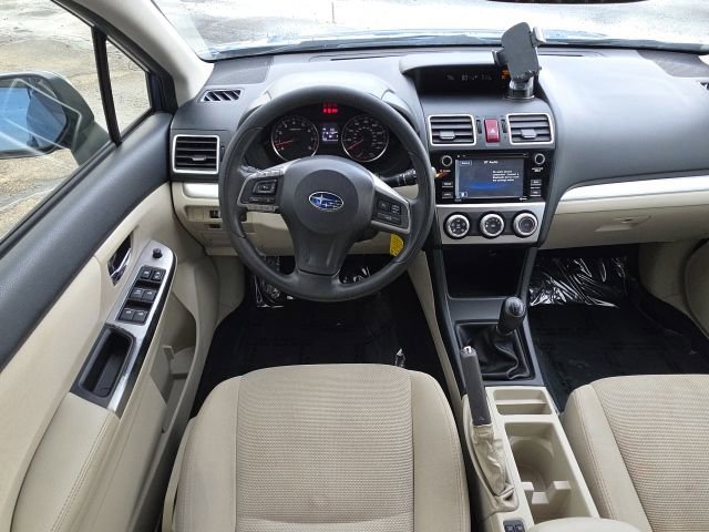 Used 2015 Subaru Crosstrek 2.0i Premium AWD/4WD image 2