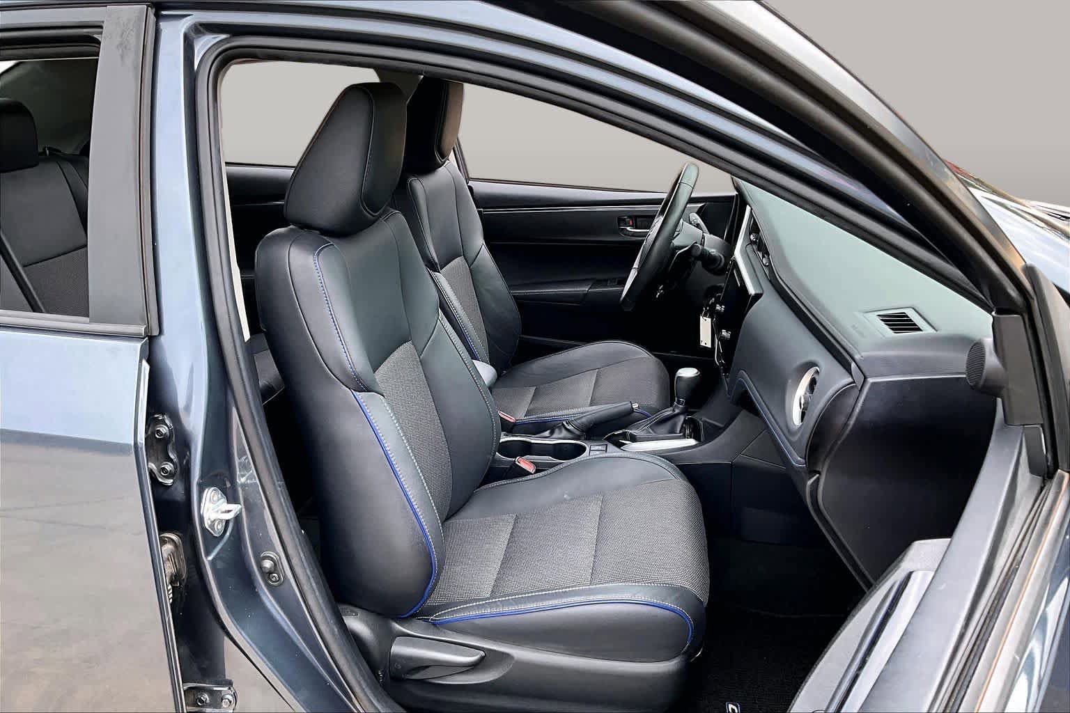 Used 2018 Toyota Corolla SE FWD image 9