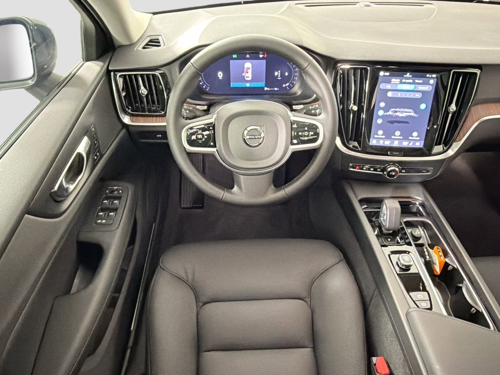 New 2026 Volvo V60 B5 Cross Country Plus w/ Protection Package Premier image 21
