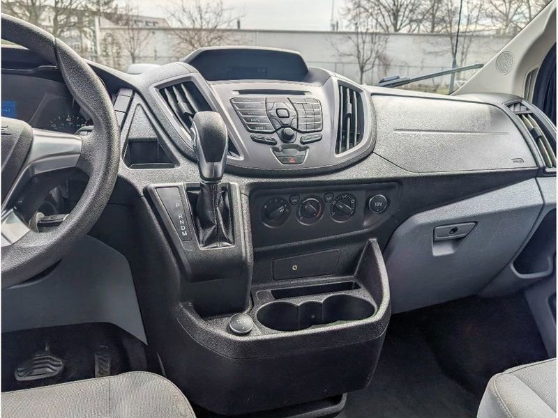 Used 2019 Ford Transit 350 XLT image 19