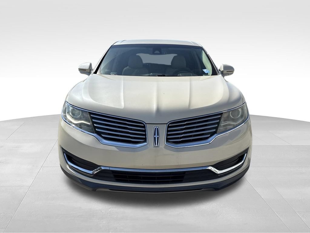 Used 2018 Lincoln MKX Select w/ Lincoln MKX Climate Package AWD/4WD image 2