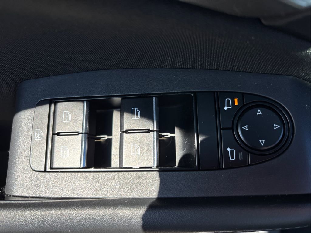 Used 2023 MAZDA CX-30 AWD 2.5 S image 32