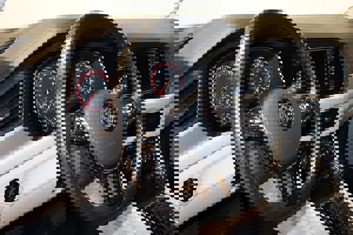 Used 2019 Volkswagen Jetta SE w/ Cold Weather Package image 33