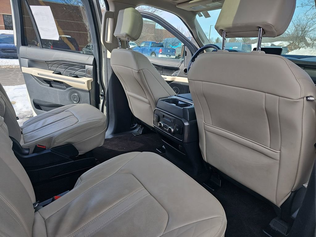 Used 2023 Ford Expedition Max Platinum image 11