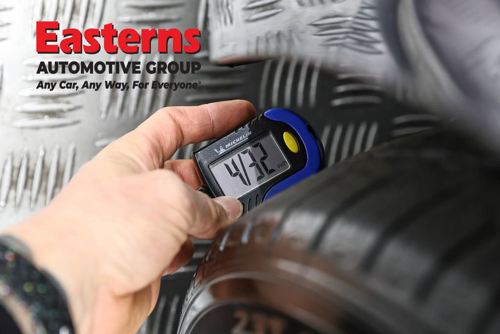 Used 2019 Tesla Model 3 Standard Range image 24