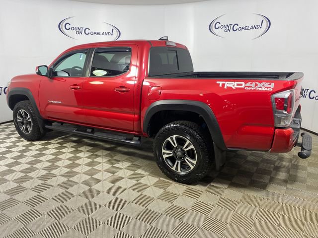 Certified 2020 Toyota Tacoma TRD Off-Road w/ Technology Package AWD/4WD image 4