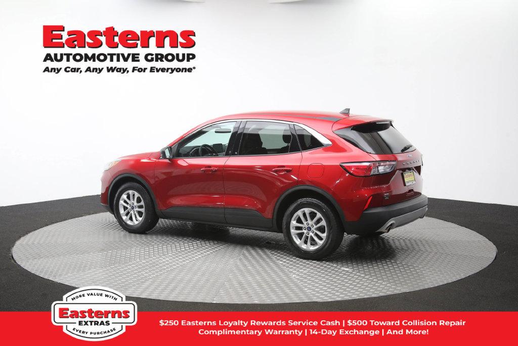 Used 2022 Ford Escape SE w/ Convenience Package FWD image 65