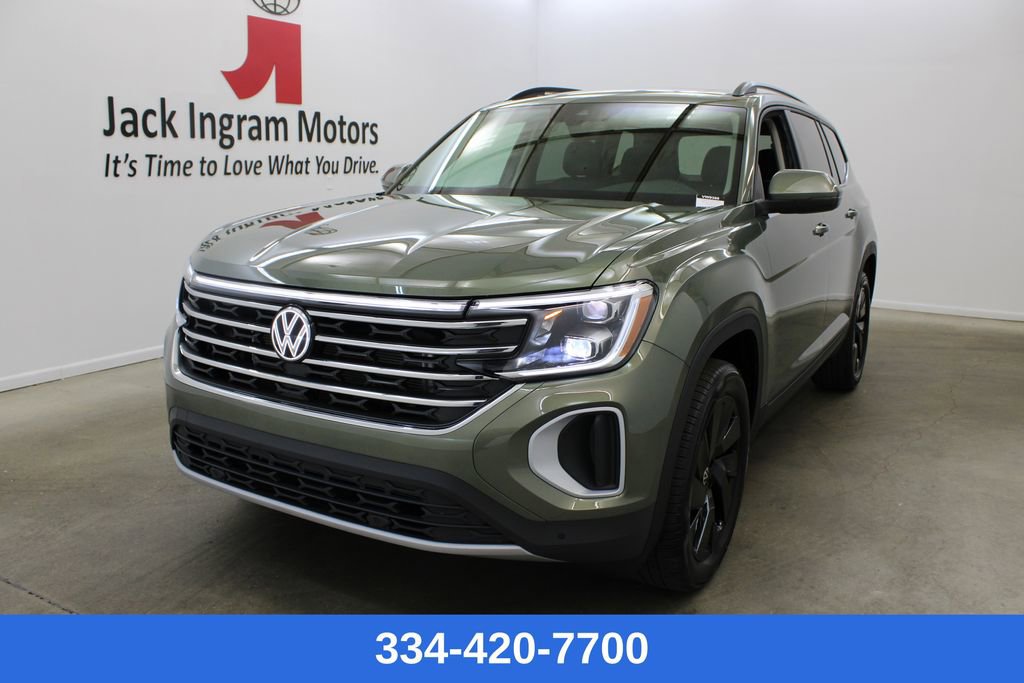 New 2026 Volkswagen Atlas SE FWD image 1