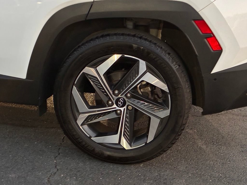 Certified 2024 Hyundai Tucson Limited AWD/4WD image 53