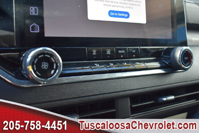 Certified 2024 Chevrolet Colorado Trail Boss w/ Advanced Trailering Package AWD/4WD image 35