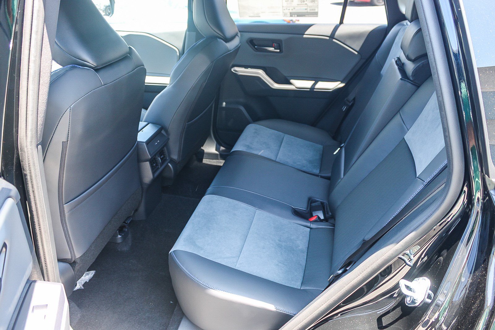 New 2026 Toyota RAV4 XSE AWD/4WD image 21