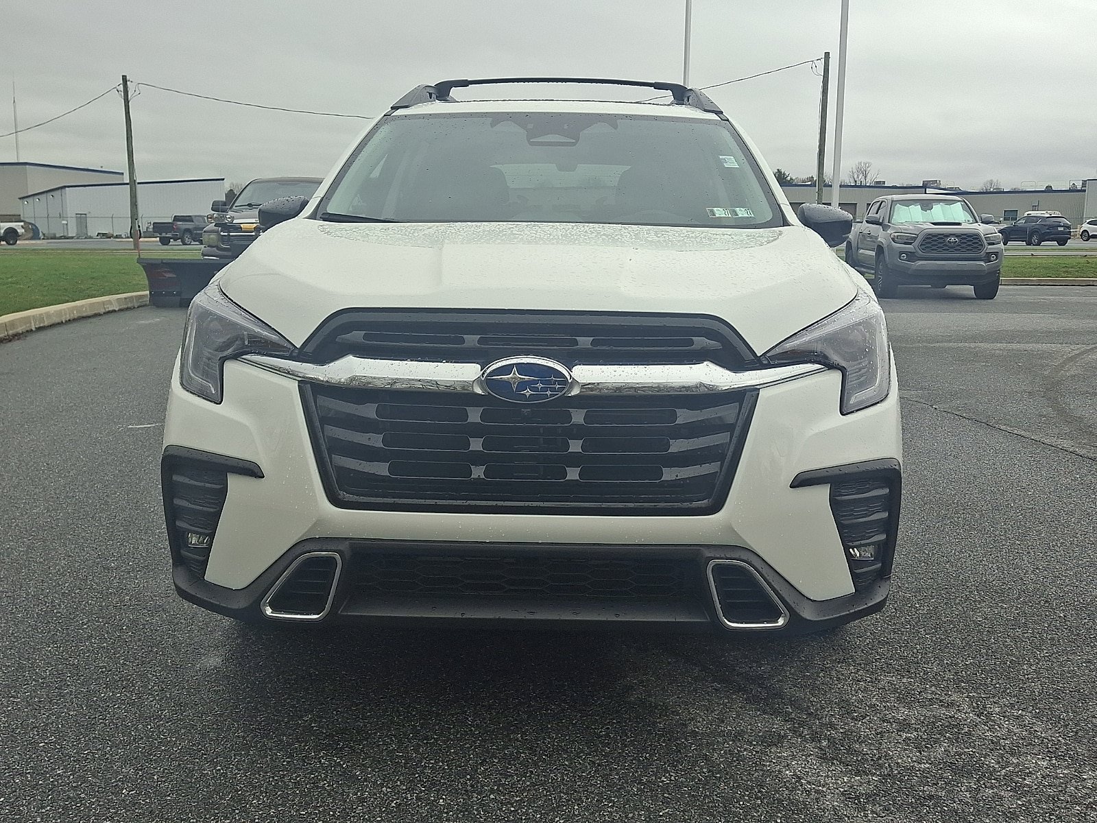 Used 2025 Subaru Ascent Touring AWD/4WD image 2