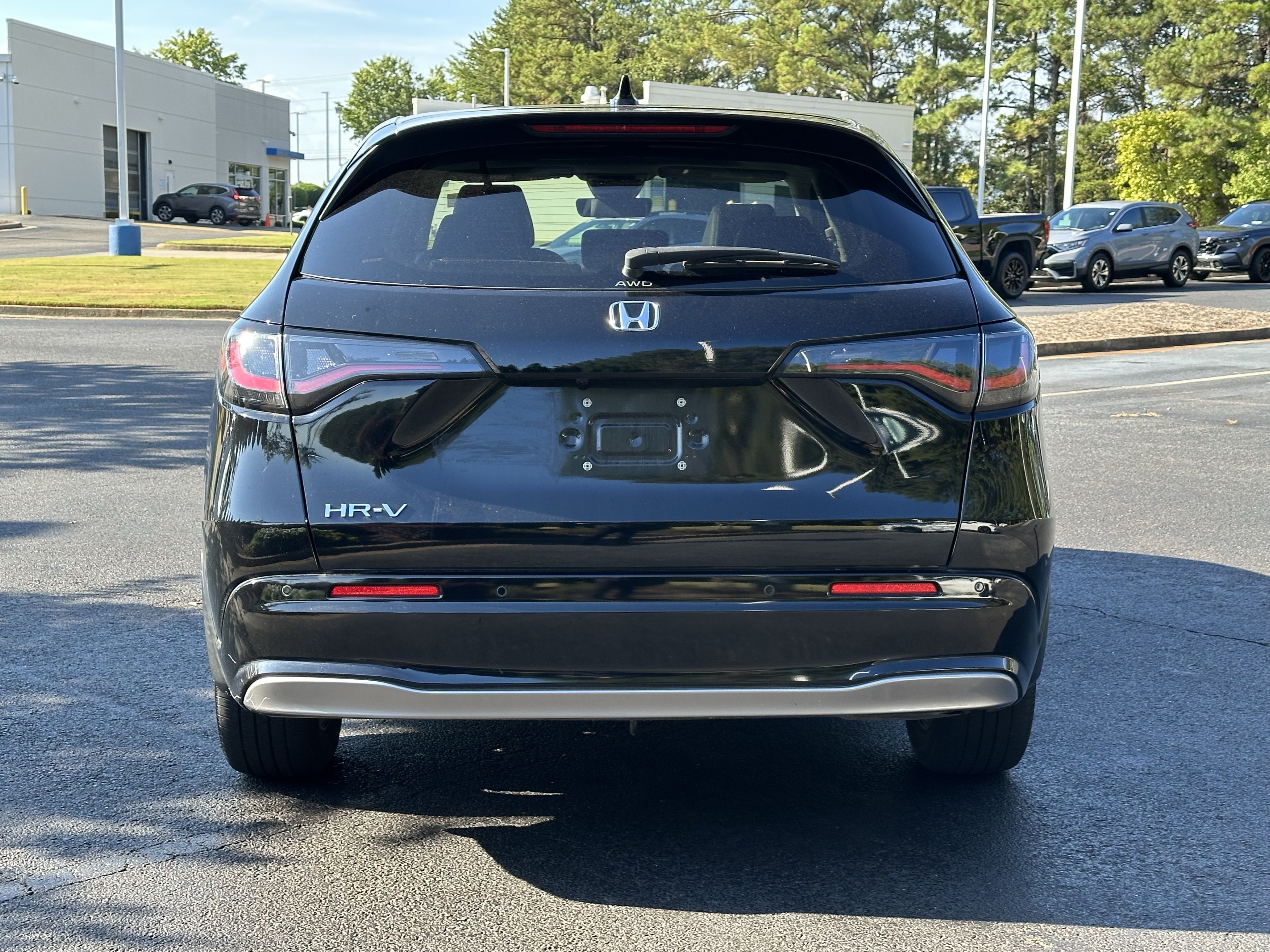 Used 2024 Honda HR-V EX-L image 12