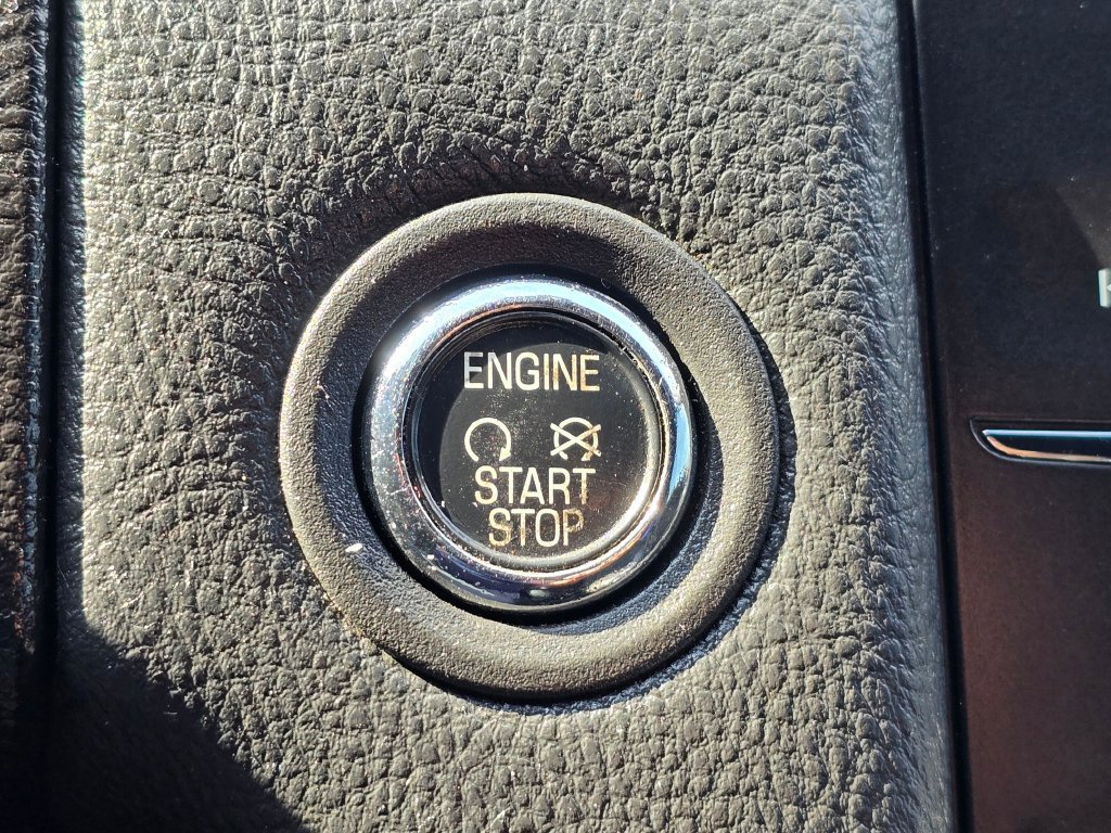 Used 2014 Ford Taurus Limited FWD image 21