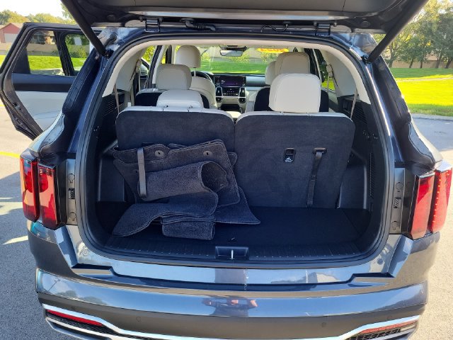 Certified 2023 Kia Sorento EX AWD/4WD image 17