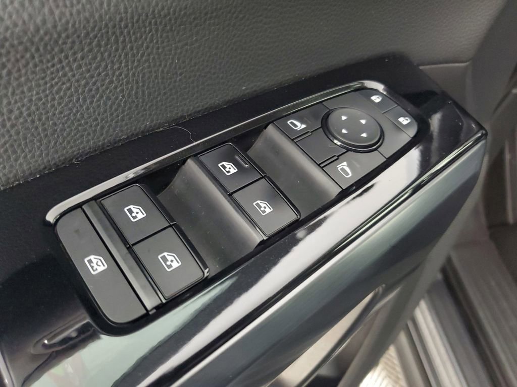 Used 2023 Nissan Pathfinder SL image 19