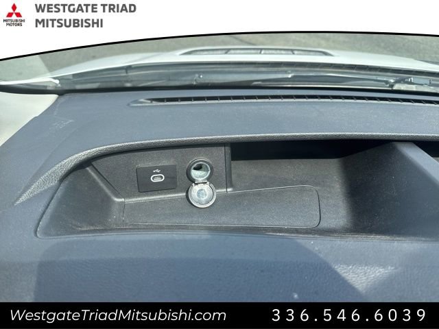 Used 2023 Ford Transit 350 XLT image 21